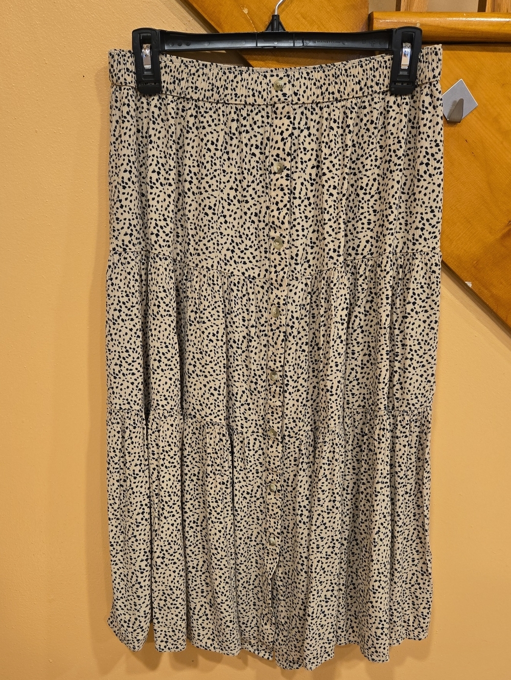 American Eagle Outfitters Cream Tiered Midi Skirt with Black Cheetah Print